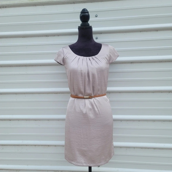 NWT H&M Sheath Dress Women Taupe Gray Satin Knee Length Cap Sleeves Belted sz 6 - Picture 1 of 15